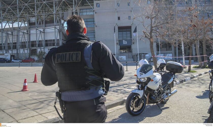 ΠΑΟΚ-Ολυμπιακός: Έτσι είναι τώρα η Τούμπα. Σκυλιά και αντιτρομοκρατική. Εικόνες από την πρωινή έφοδο