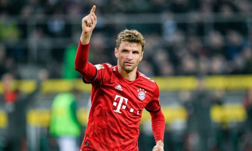 Bundesliga: Πήρε το βαυαρικό ντέρμπι η Μπάγερν, 2-0 την Άουγκσμπουργκ (highlights)