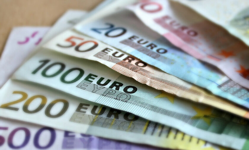 Επίδομα 800 ευρώ: Ανοίγει η πλατφόρμα - Η λίστα των δικαιούχων - Η διαδικασία υποβολής 
