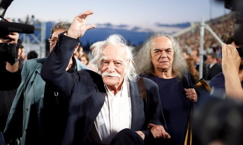 Ο πολιτικός κόσμος της Ελλάδας λέει «αντίο» στον μεγάλο Μανώλη Γλέζο