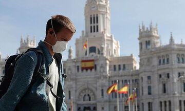 Ισπανία: Τέταρτη συνεχόμενη μέρα που μειώνονται τα θύματα του κορονοϊού 