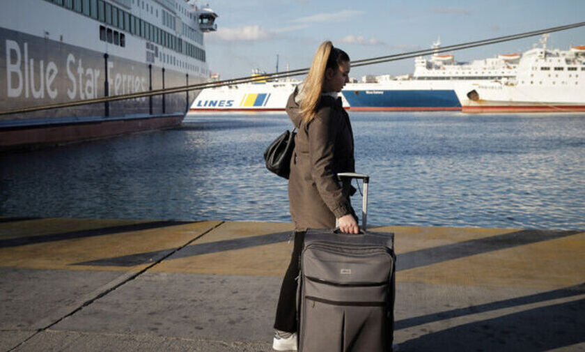 Κορονοϊός: Αλλαγές στην απαγόρευση μετακίνησης με πλοία