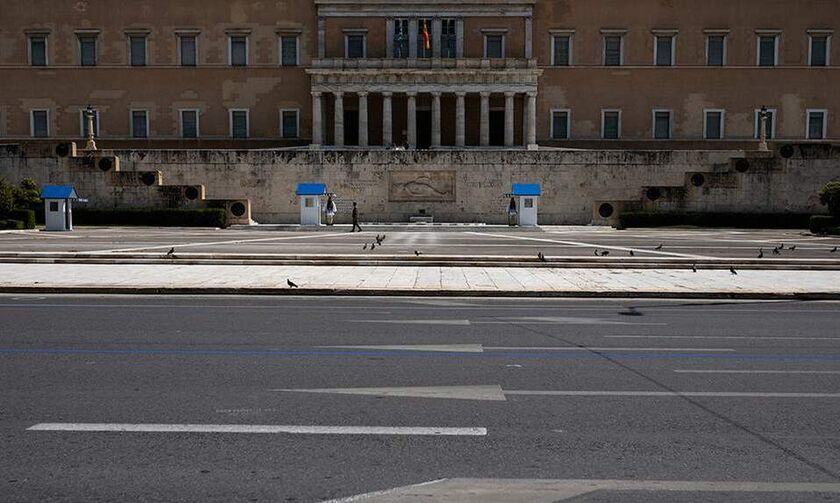 Guardian: «Πώς η Ελλάδα κερδίζει τη μάχη του κορονοϊού παρά τη δεκαετία του χρέους»