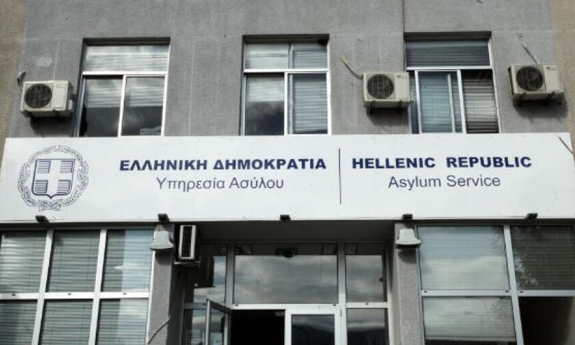 Έκτακτες προσλήψεις με συμβάσεις για τρία χρόνια