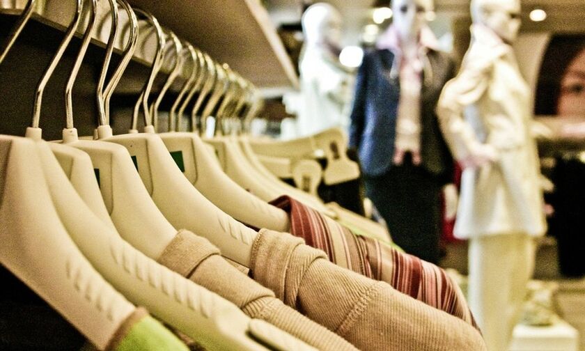Πώς θα δοκιμάζουμε ρούχα - Οδηγίες για πελάτες - Τι μέτρα προστασίας παίρνουν τα καταστήματα
