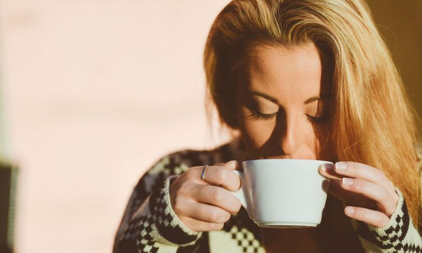 Καφές: Αν νιώσετε αυτά τα συμπτώματα πρέπει να τον μειώσετε