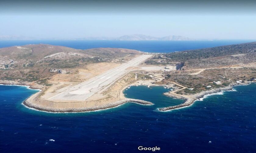 Φως στην Ελλάδα: Φωτογραφίες από τα εντυπωσιακά αεροδρόμια του Αιγαίου που… ακουμπούν στην θάλασσα