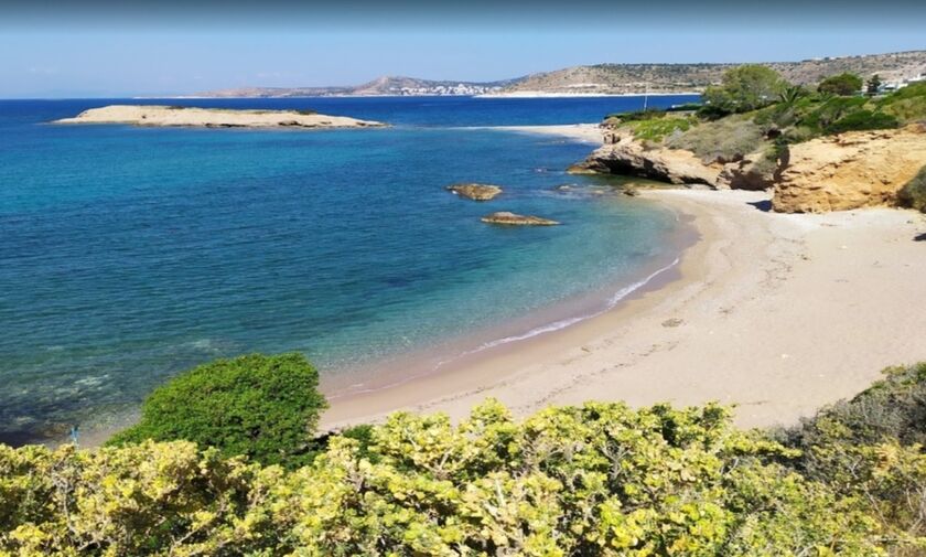 Φως στην Ελλάδα:Ποια είναι η εντυπωσιακή  παραλία Σκαλάκια που βρίσκεται στην Αττική 