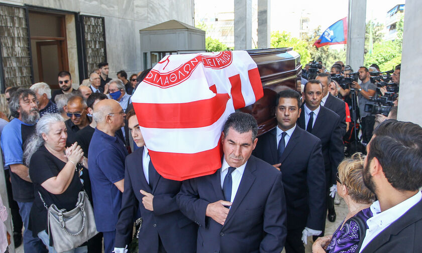 Κηδεία Αλέφαντου: Αναστόπουλος, Δομάζος, Τσουκαλάς και πολλοί άλλοι (pics) 