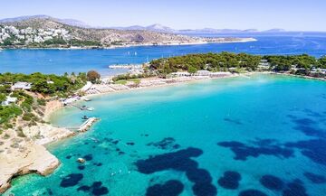 Tripadvisor: Επέλεξε τρεις ελληνικές παραλίες στο τοπ-10 της Ευρώπης για το φετινό καλοκαίρι