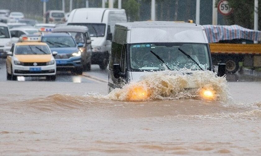 Ουχάν: Μετά τον κορονοϊό κινδυνεύει από πλημμύρες -140 οι νεκροί στην Κίνα (vid)