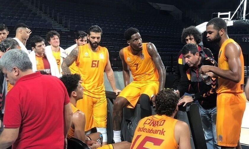 Γαλατασαράι: Κράτησε τον Ερντογάν