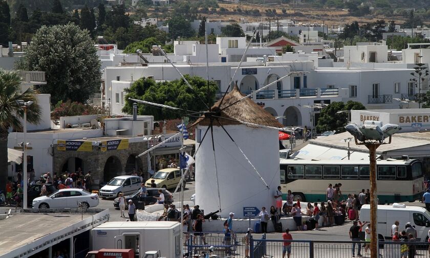 Πάρος: Πρώτο κρούσμα κορονοϊού στο νησί