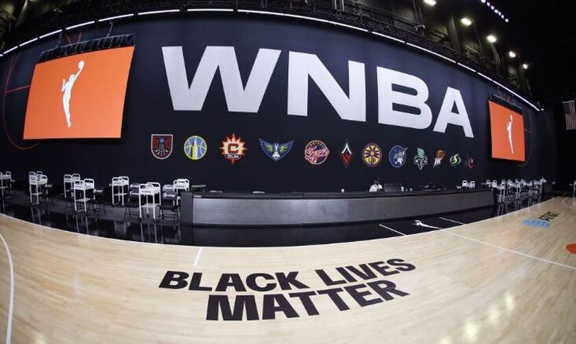 Το WNBA ξεκίνησε με στάσεις διαμαρτυρίας για τον ρατσισμό