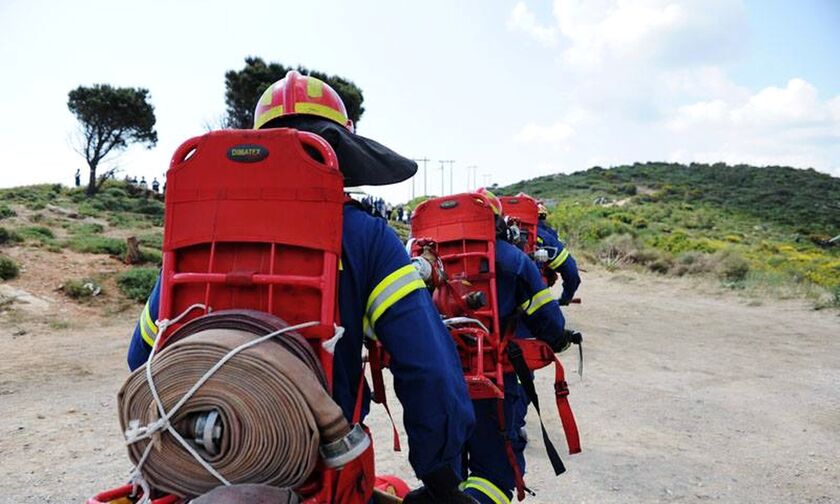 Τρία άτομα ανασύρθηκαν χωρίς τις αισθήσεις τους από πηγάδι στη Βαρυμπόμπη