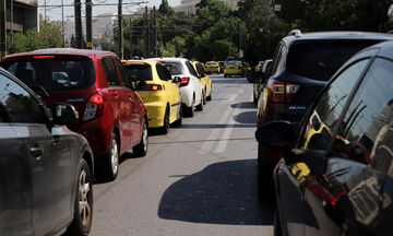 ΥΠΕΝ: Τα δέκα βήματα για την αίτηση επιδότησης αγοράς ηλεκτρικού οχήματος