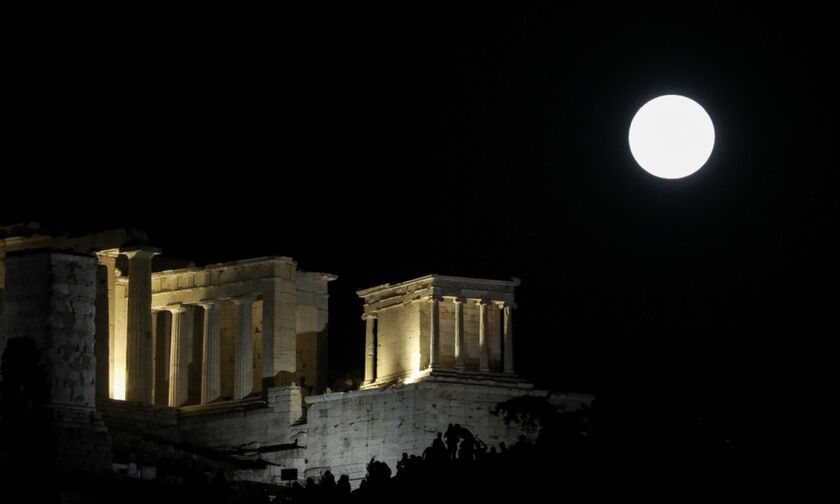 Αυγουστιάτικη πανσέληνος: Δείτε το μοναδικό θέαμα - Γιατί ονομάστηκε «φεγγάρι του Οξύρρυγχου»