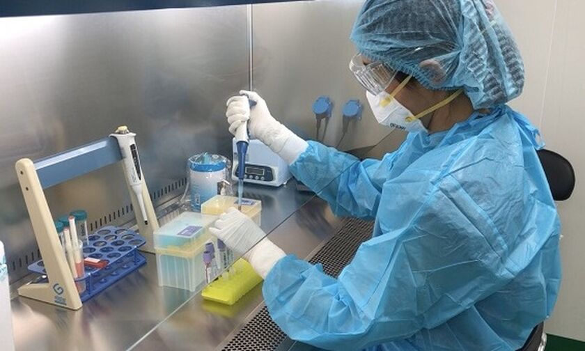 Ο Πούτιν ανακοίνωσε εμβόλιο για τον κορονοϊό - Εμβολιάστηκε η κόρη του - Η αντίδραση του ΠΟΥ