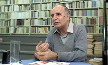 Χριστιανόπουλος: Ο «στριμμένος» ποιητής, τα βραβεία και γιατί τα... είχε με τον Διονύση Σαββόπουλο
