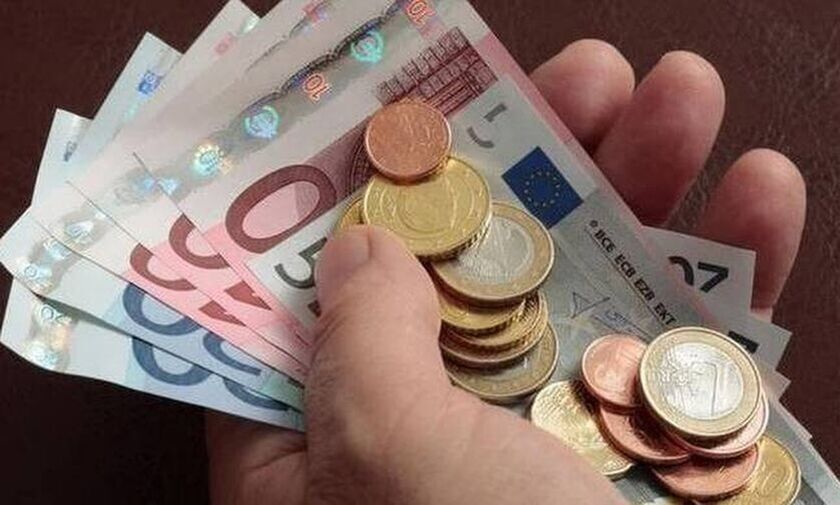 Επίδομα 534 ευρώ: Ποιοι δεν θα το λάβουν και ποιοι πρέπει να ξανακάνουν αίτηση