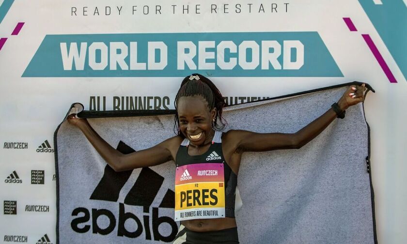 Παγκόσμιο ρεκόρ στον ημιμαραθώνιο από την Τζεπτσιρτσίρ (pic)