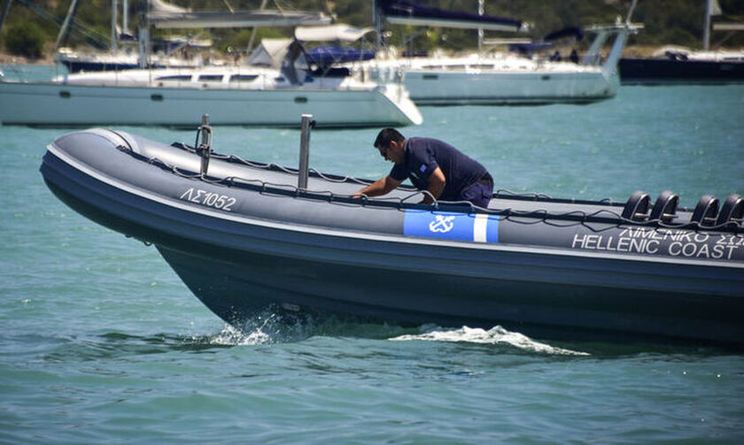 Κρήτη: Tρεις πνιγμένοι σε ναυάγιο με πρόσφυγες