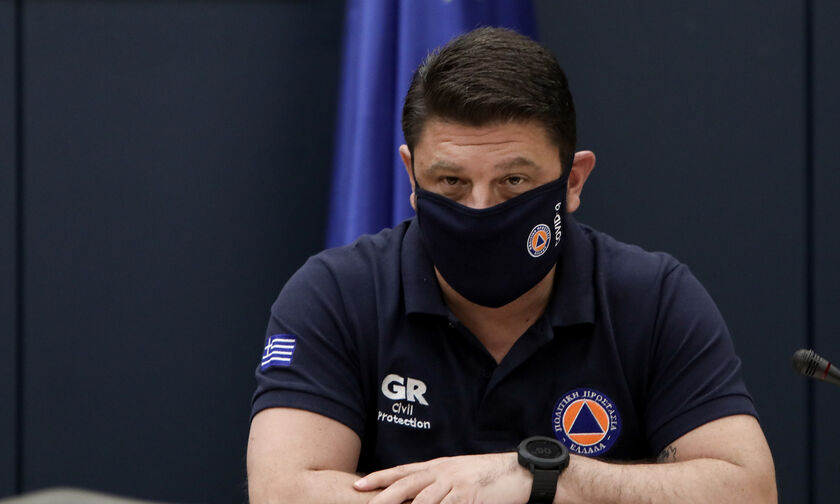 Νέα μέτρα για τον κορονοϊό στην Αττική: Με μάσκες σε δουλειές και πλατείες