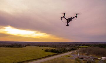 Καστελόριζο: Drone έπαιζε τουρκικά εμβατήρια πάνω από το νησί - Κόκκινη μπογιά σε ελληνική σημαία