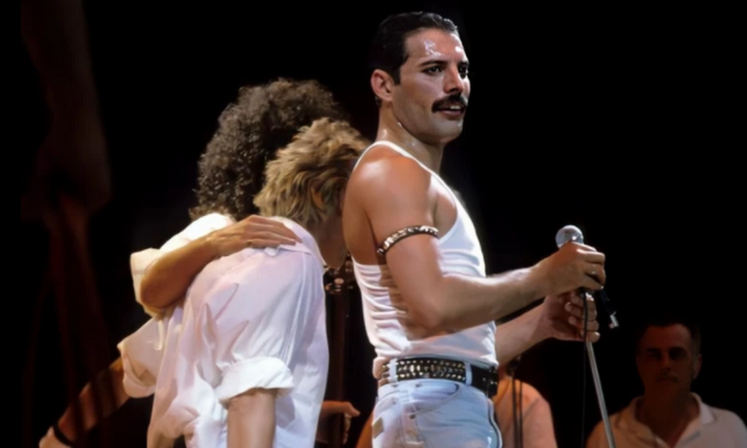 Queen: «We Are the Champions» - Η «απάντηση» του Freddie Mercury στους οπαδούς της Λίβερπουλ (vid)