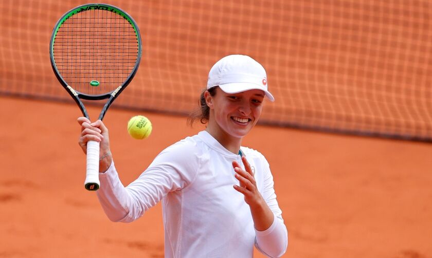 Roland Garros: Πρωταθλήτρια η 19χρονη Σβίατεκ, «σάρωσε» την Κένιν! (vid)