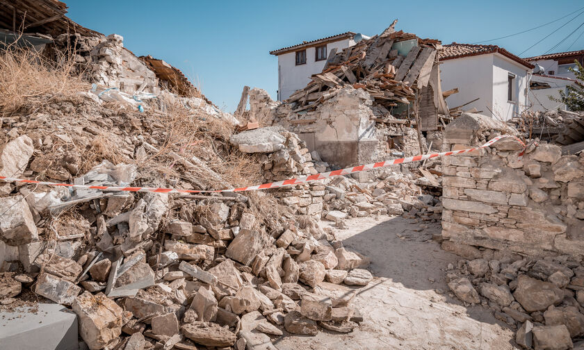 Τουρκία: Στους 51 ο αριθμός των νεκρών, 896 τραυματίες από τον σεισμό