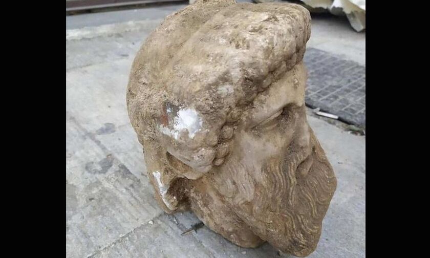 Μοναδική Αθήνα - Κεφαλή αγάλματος βρέθηκε στην Αιόλου