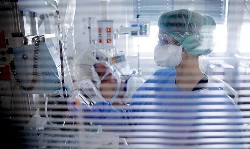 Κορονοϊός: Μια νοσηλεύτρια πέθανε στη Δράμα - Διασωληνωμένη μια στην Αλεξανδρούπολη!
