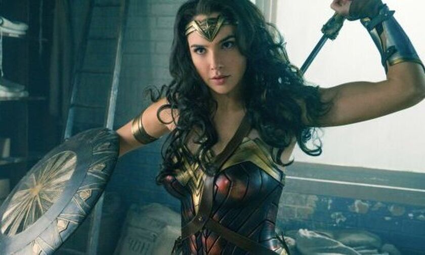 Ταινίες στην τηλεόραση (4/12): Wonder woman, Οι καταφερτζήδες 