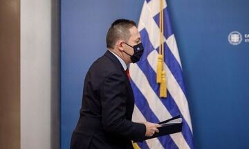 Πέτσας: Τις ίδιες ώρες η απαγόρευση κυκλοφορίας τα Χριστούγεννα και την Πρωτοχρονιά