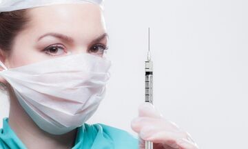 Εμβόλιο Pfizer και αλλεργίες: Ποιοι δεν πρέπει να το κάνουν