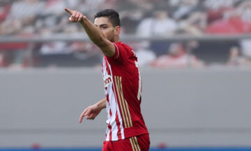 Ολυμπιακός-ΑΕΛ: Ο Μασούρας με πλασέ το 3-1 (vid)