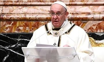 «Πρέπει να εμβολιαστούμε», προτρέπει ο Πάπας και μιλά για «αυτοκτονικό αρνητισμό»