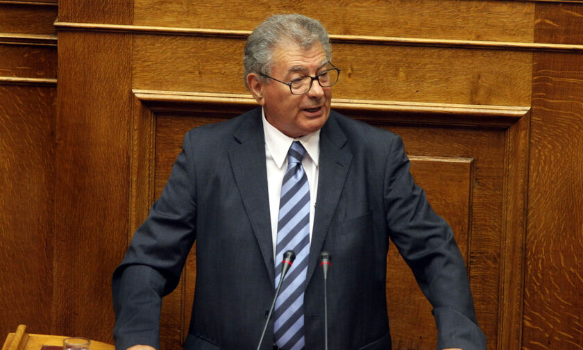 Βρέθηκε νεκρός στον Ευβοϊκό κόλπο ο πρώην Υπουργός Σήφης Βαλυράκης (vid)