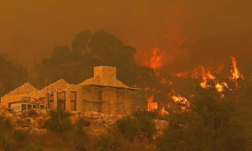 Αυστραλία: Μεγάλες καταστροφές λόγω πυρκαγιάς στο Περθ