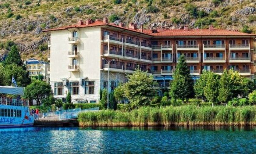 Ισοπεδώθηκε ξενοδοχείο στην Καστοριά από ισχυρή έκρηξη! (vids)
