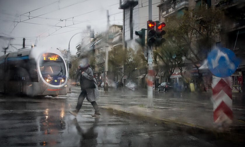 Καιρός: Συστάσεις της Πολιτικής Προστασίας - Από (8/2) έρχονται καταιγίδες, χαλαζοπτώσεις