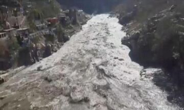 Ινδία: Κατέρρευσε τμήμα παγετώνα των Ιμαλαΐων - Φόβοι για δεκάδες νεκρούς