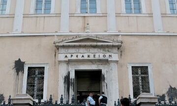 Αρσάκειο: Προκαταρκτική έρευνα για καταγγελίες για σεξουαλική βία. Τι ζήτησε ο Μπαμπινιώτης