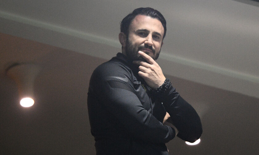 Καρυπίδης: «Τόσο πολύ ενοχλεί ο Άρης;»