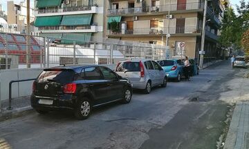 Ποιος έχει προτεραιότητα σε στενό δρόμο;