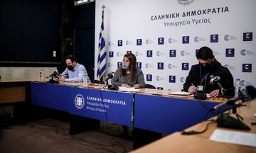 Τηλεκπαίδευση πανελληνίως σε όλες τις βαθμίδες για 2 εβδομάδες, κλείνουν όλα τα σχολεία