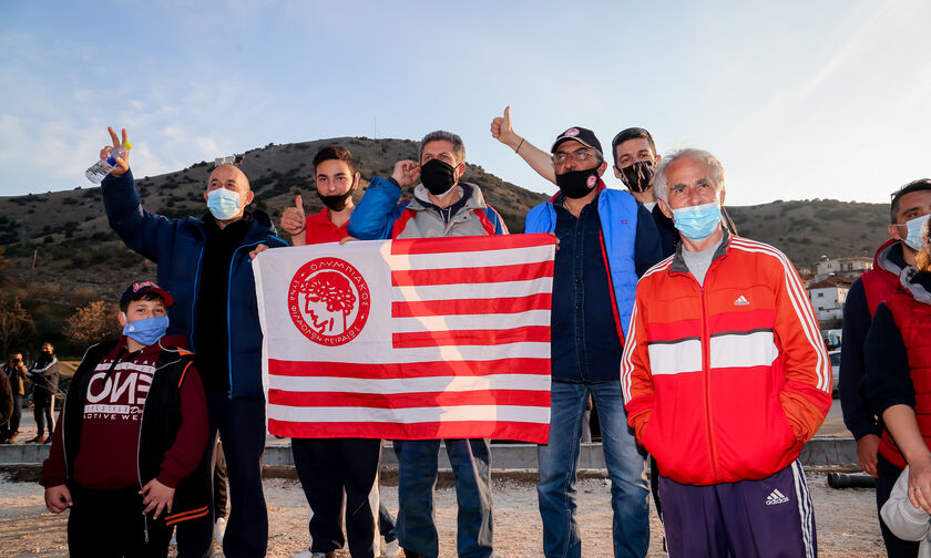 Η ΠΑΕ Ολυμπιακός στο πλευρό των σεισμόπληκτων της Ελασσόνας (vid, pics)