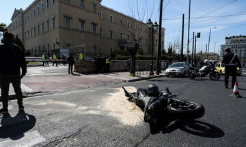 Τροχαίο στη Βουλή: Πρόεδρος Ένωσης Αστυνομικών Υπαλλήλων στο Mega: «Μου είναι αδιανόητο...» (vid)