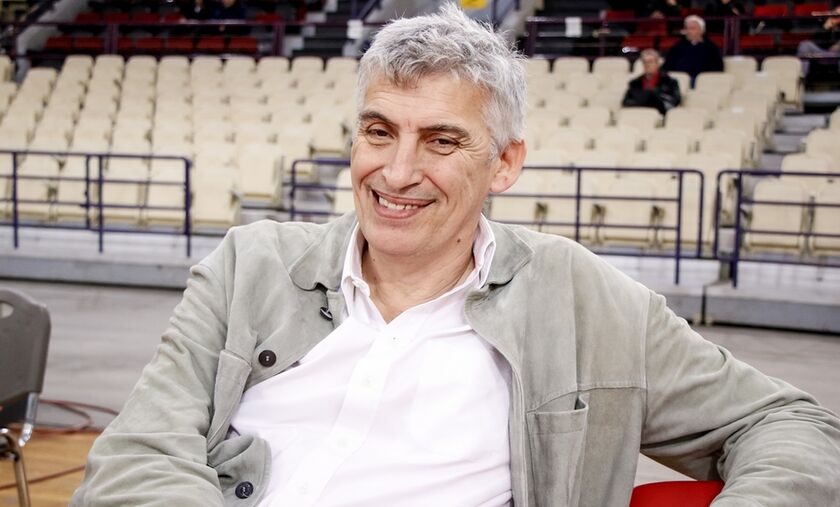  Φασούλας για ΕΟΚ, Ολυμπιακό και Πιτίνο: «Μόνο σε Μπανανία έρχεται μία φορά το χρόνο ο προπονητής» 